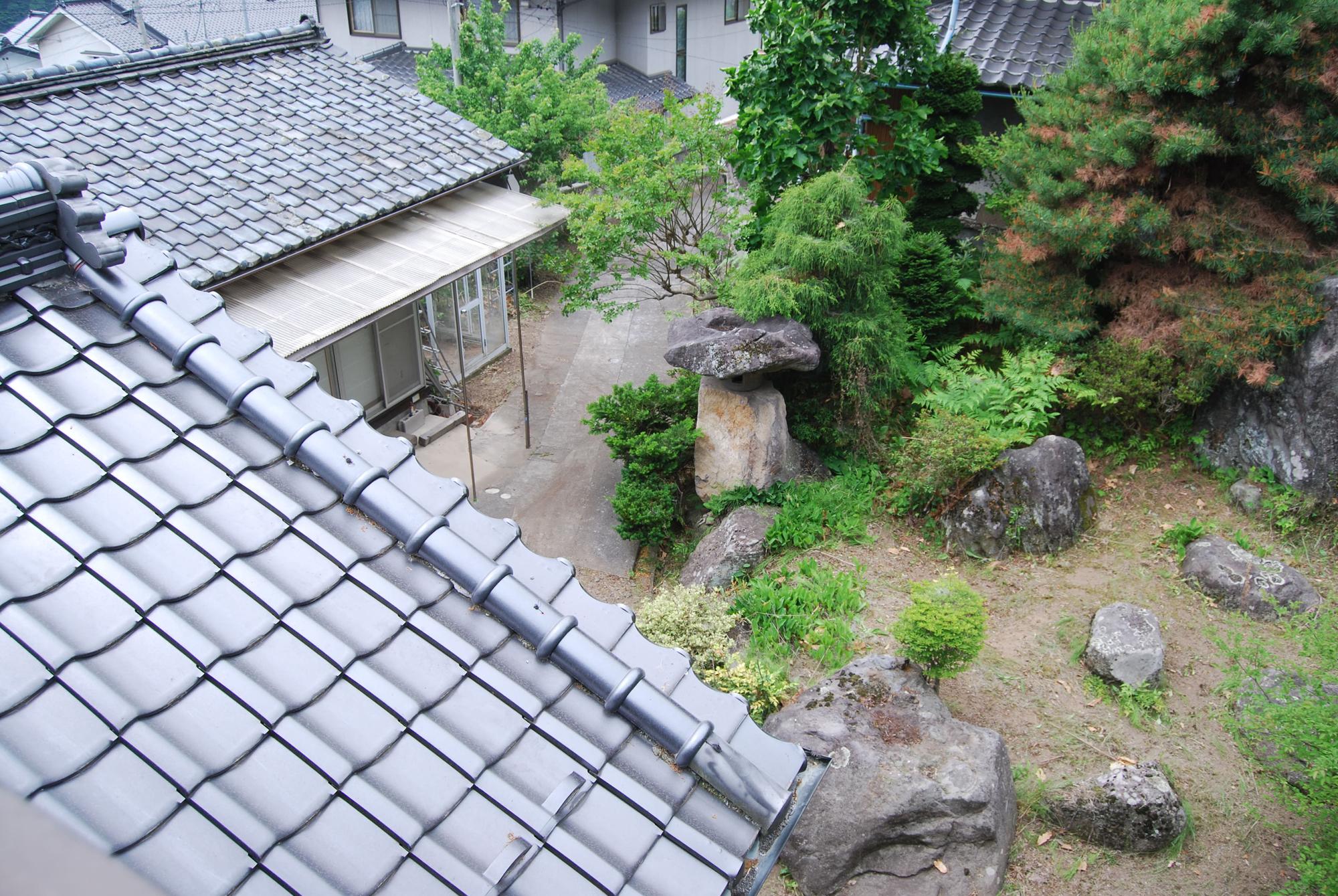 2階から写した庭の写真