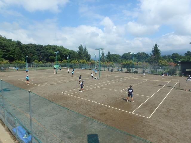 テニス練習の写真