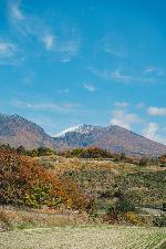 浅間山初冠雪（縦版）