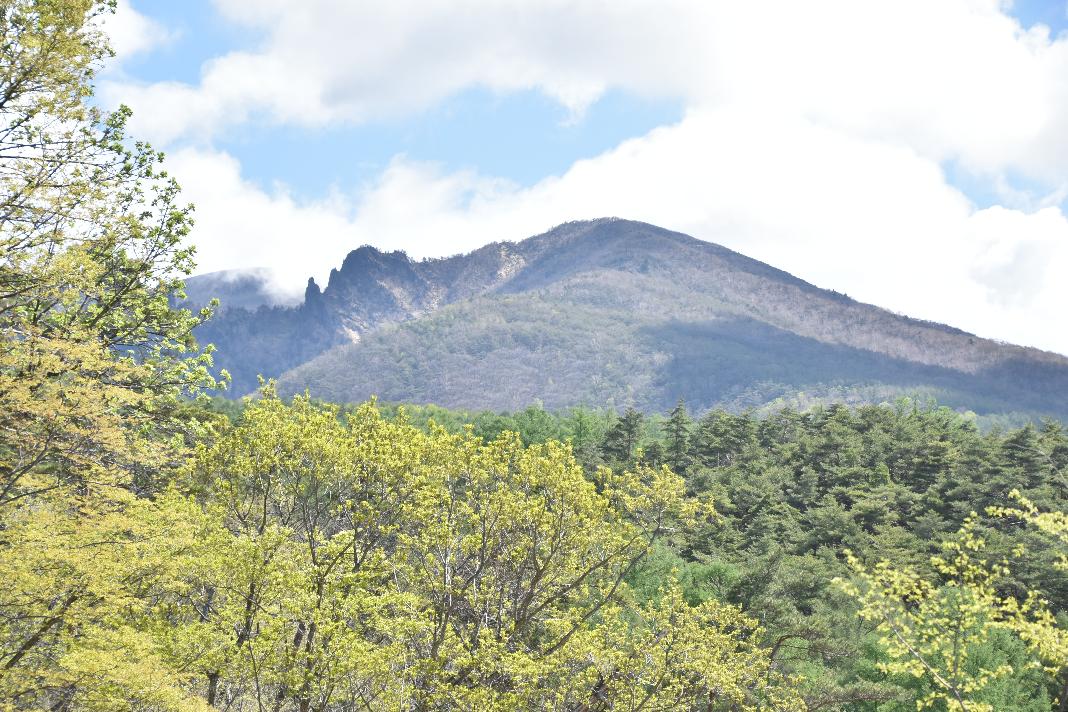 2025年5月ホームページトップ画像 浅間山